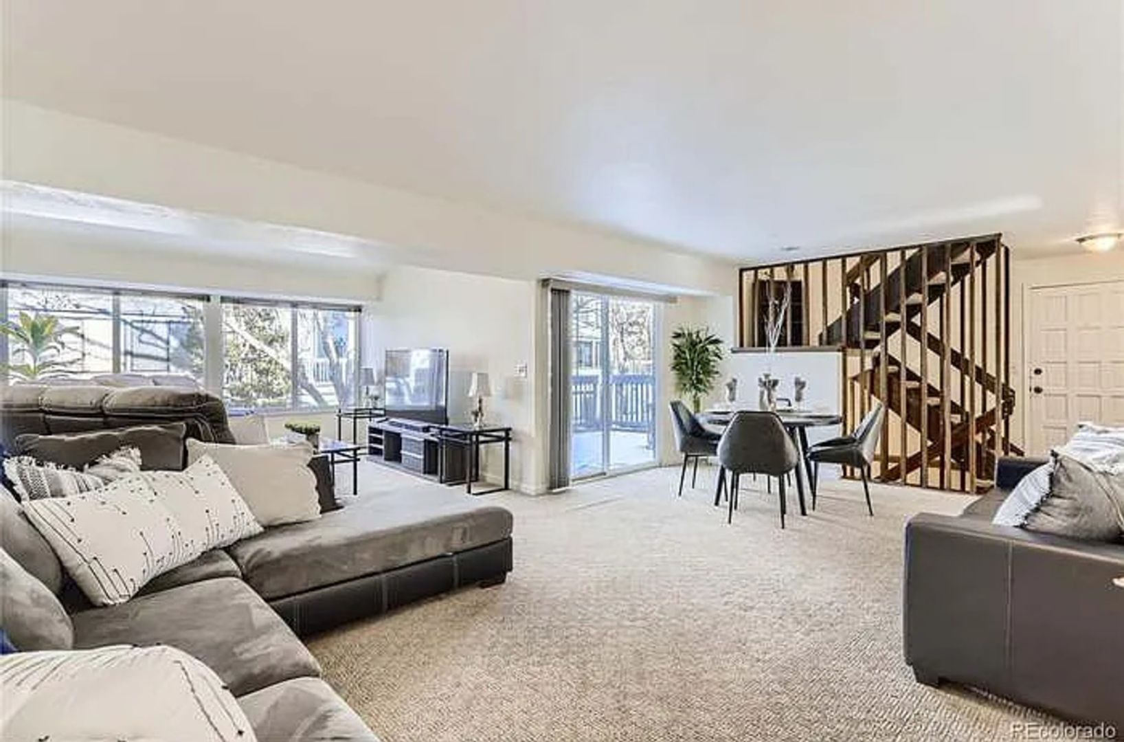 Aurora House: 15065 E Louisiana Dr