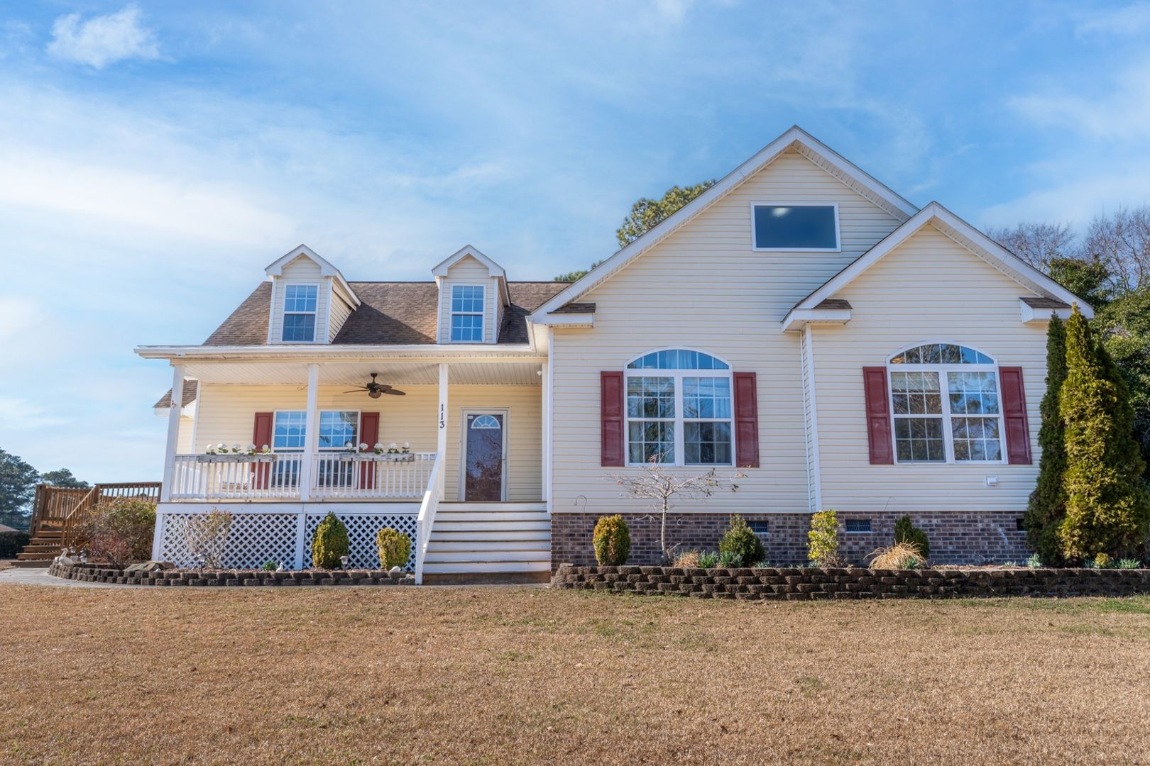 Jacksonville House: 113 Gladys Ln