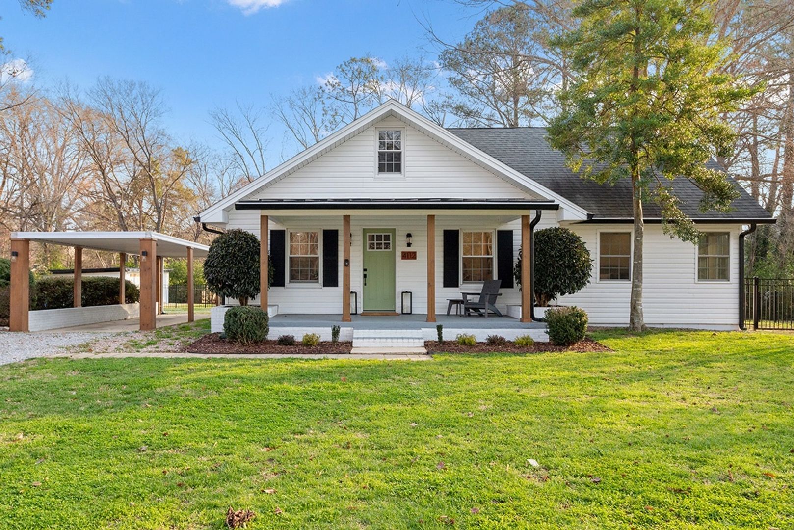 Raleigh House: 4112 Saint James Church Rd