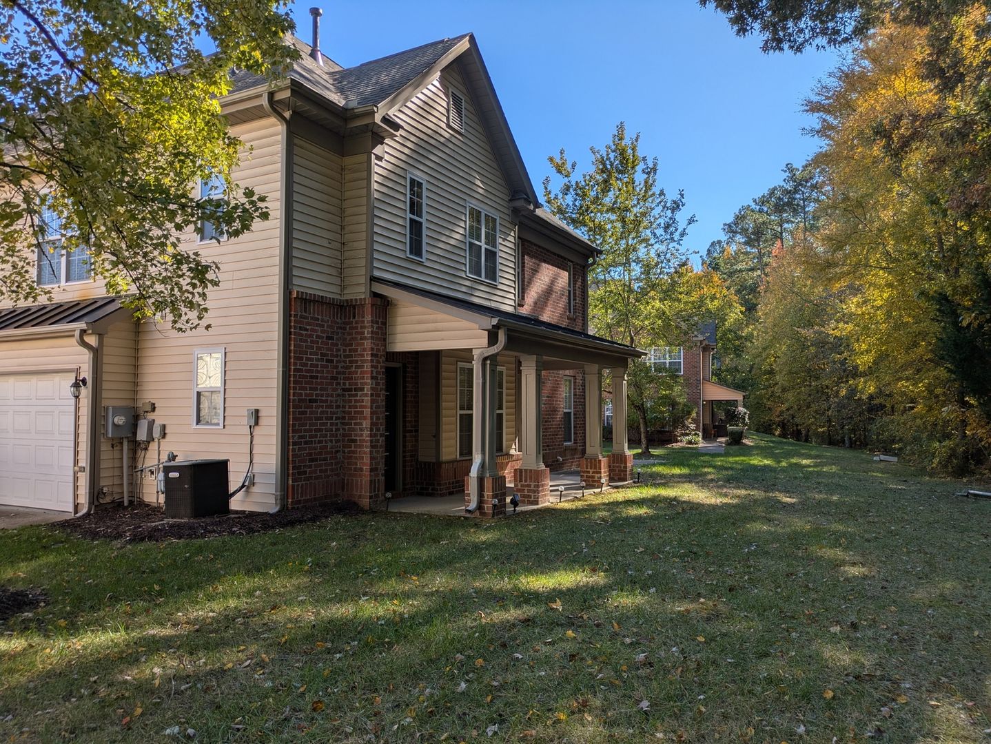 Raleigh House: 9915 Cleaver Ct