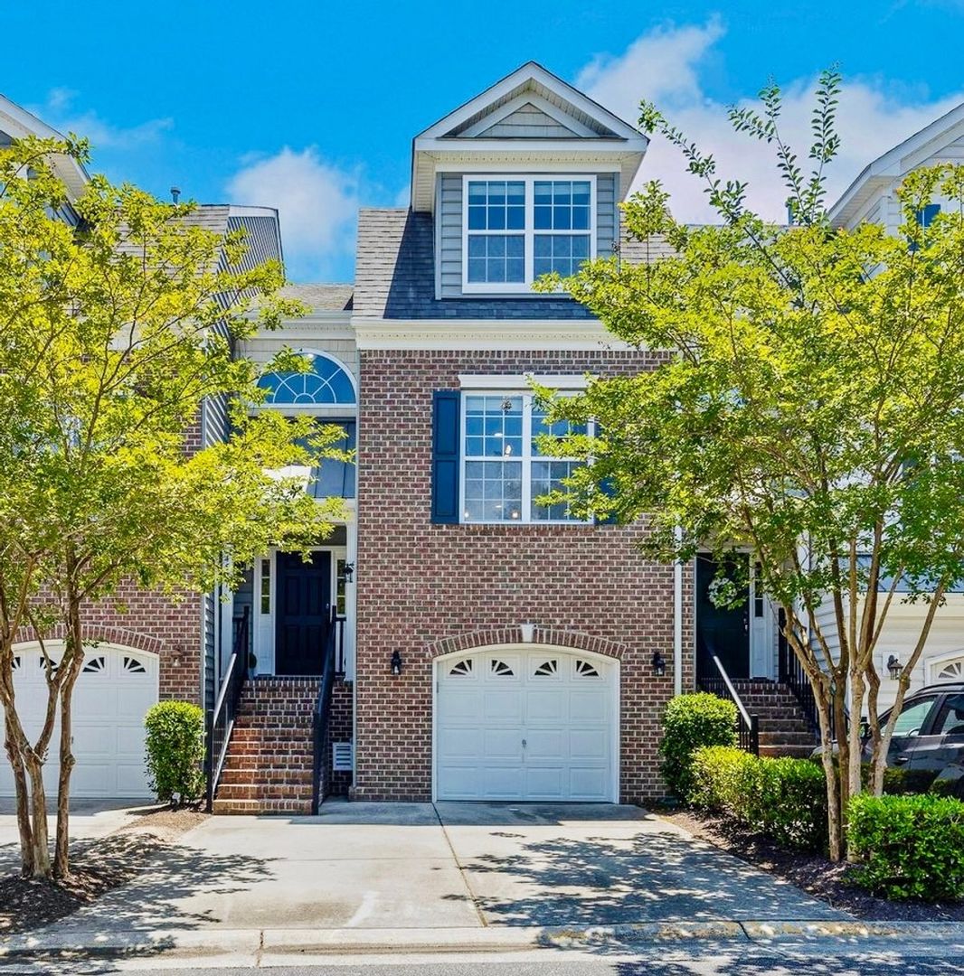 Virginia Beach Townhome: 4577 Leamore Square Rd