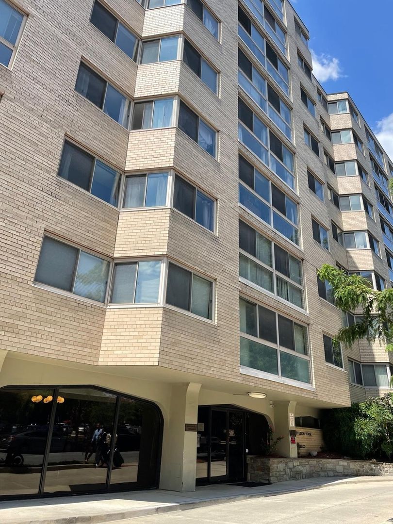 Washington Condo: 922 24th St Nw