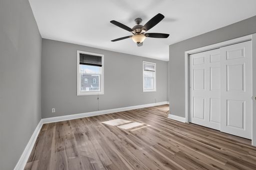 Updated 3‑Bed, 2‑Bath Home with New Flooring in a Walkable Community