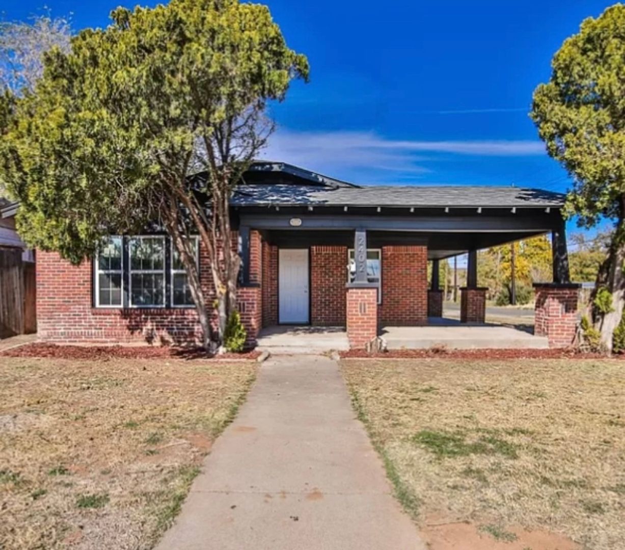Lubbock House: 2402 21st St