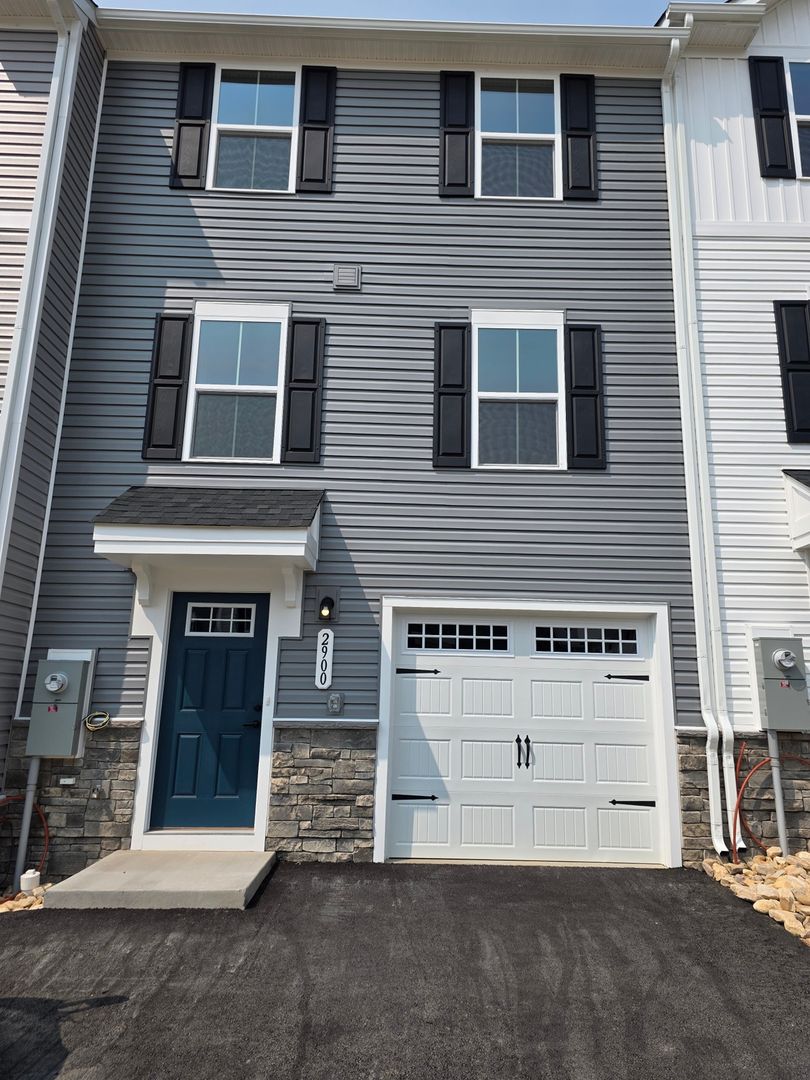 Harrisonburg Townhome: 2900 Orchard Ridge Ln