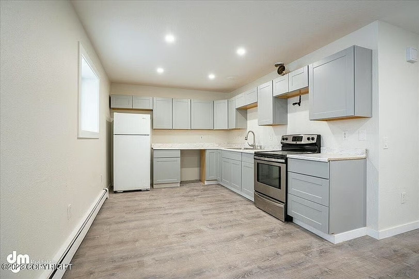 Anchorage Townhome: 701 Bragaw St