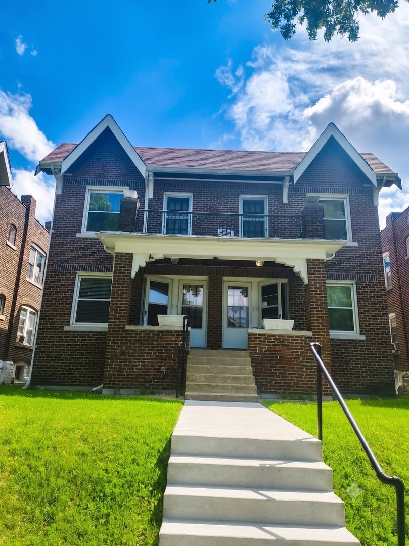 Saint Louis Townhome: 4946 Cote Brilliante Ave