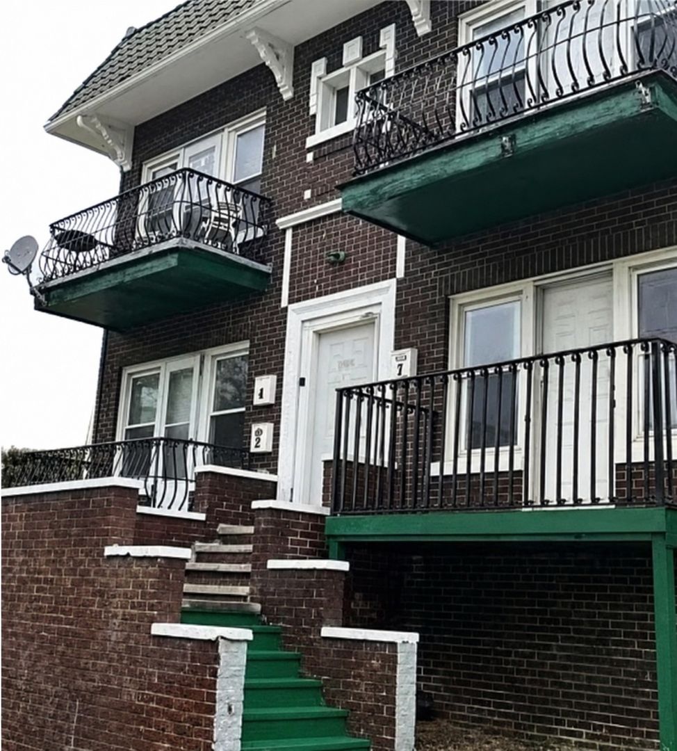 Cleveland Townhome: 1721 Allandale Ave