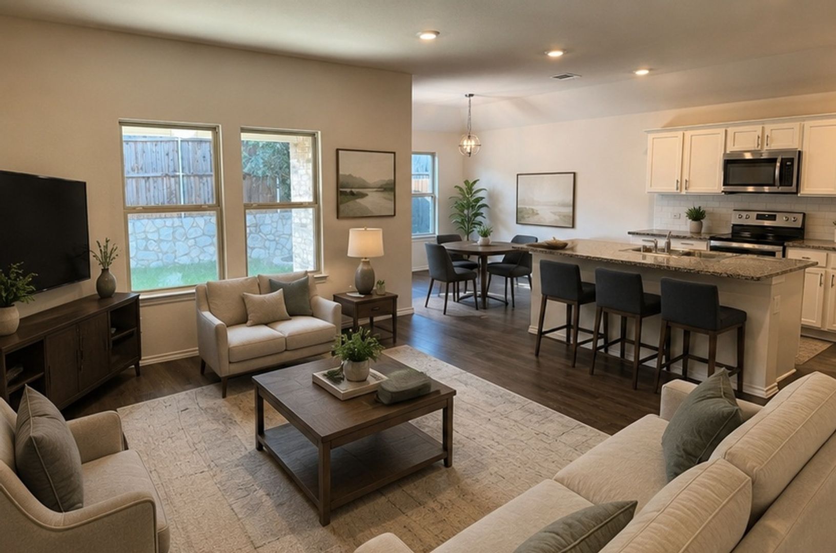 Farmersville House: 117 Dartmouth Ave