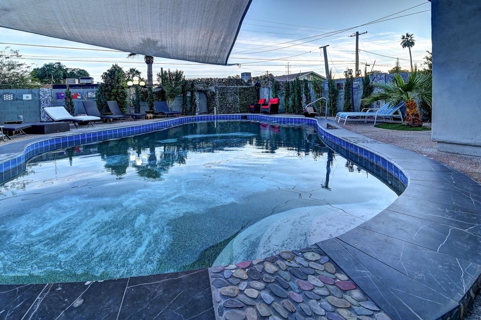 Tempe House: 121 W Balboa Dr