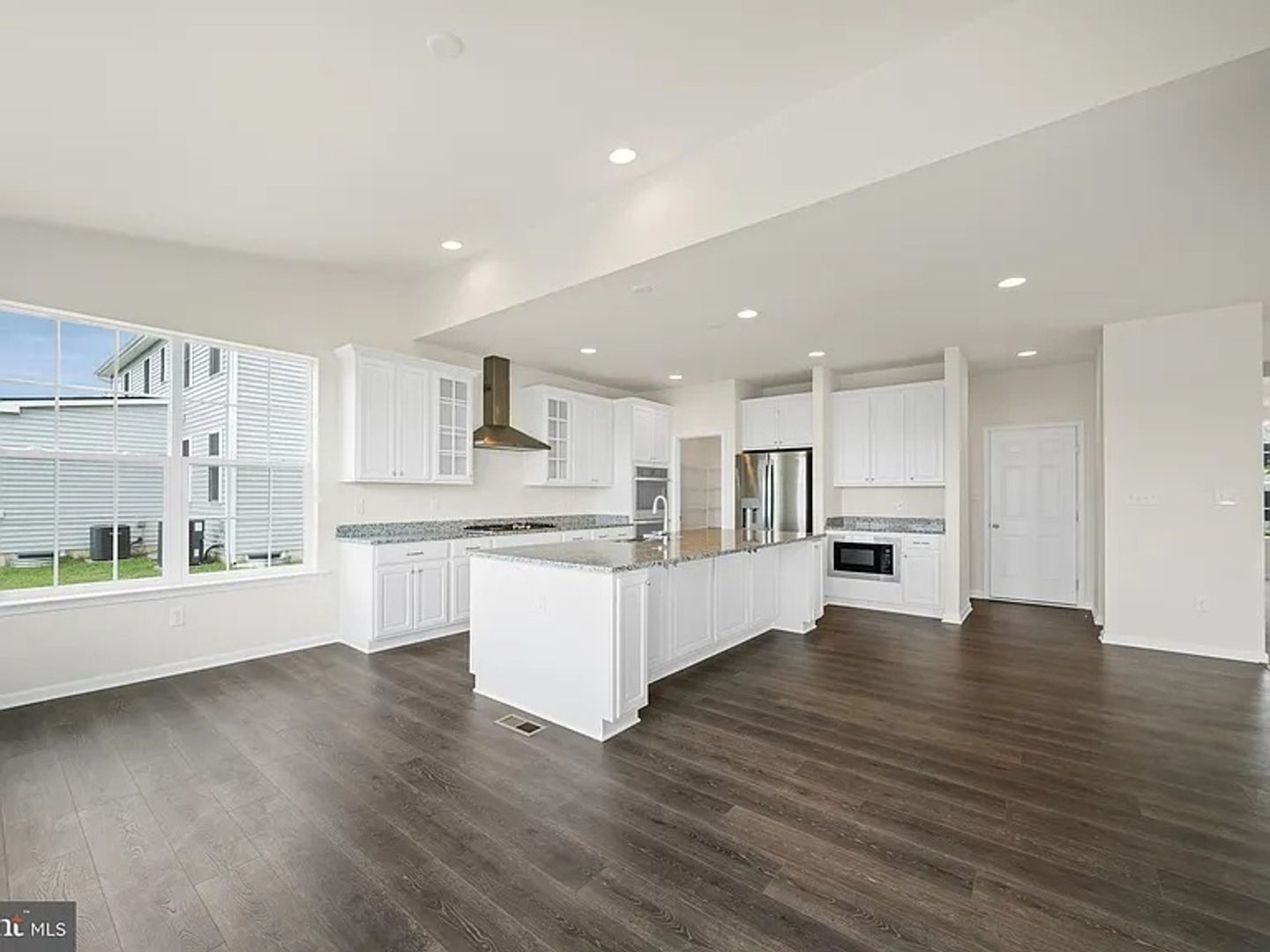 Middletown House: 635 Corbit Dr