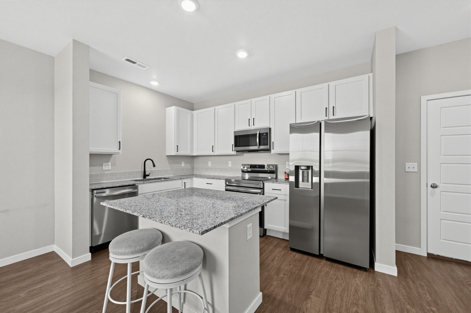 Johnstown House: 229 Molinar St