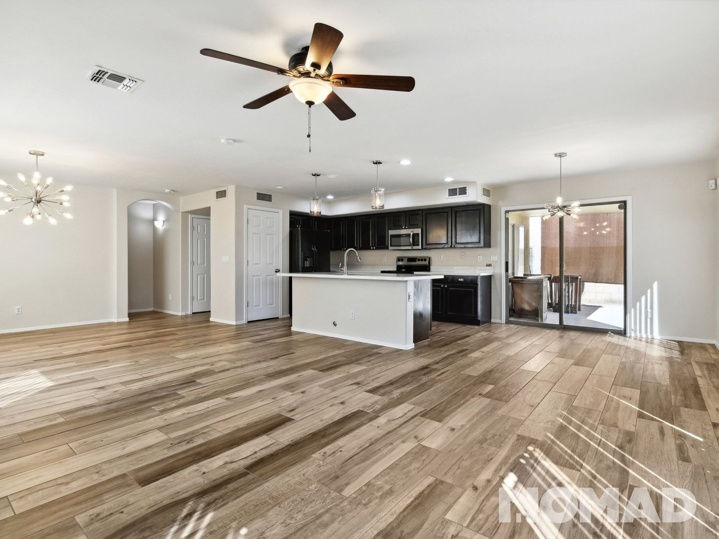Litchfield Park House: 6041 N Pajaro Ln