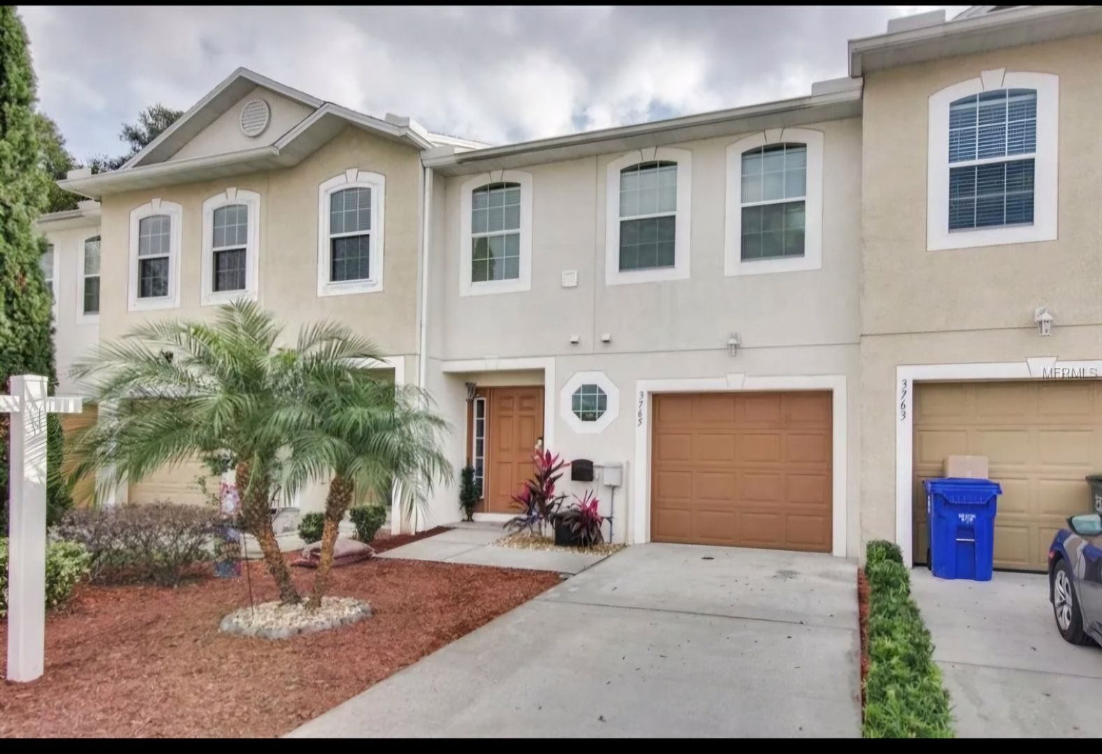 Charming 3BR 2.5 bath Townhome in heat of Lakeland