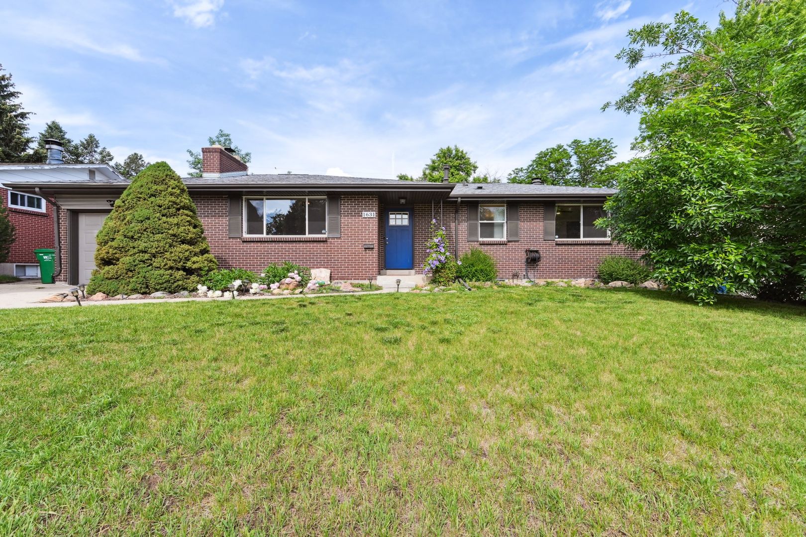 Lakewood House: 1631 S Allison St