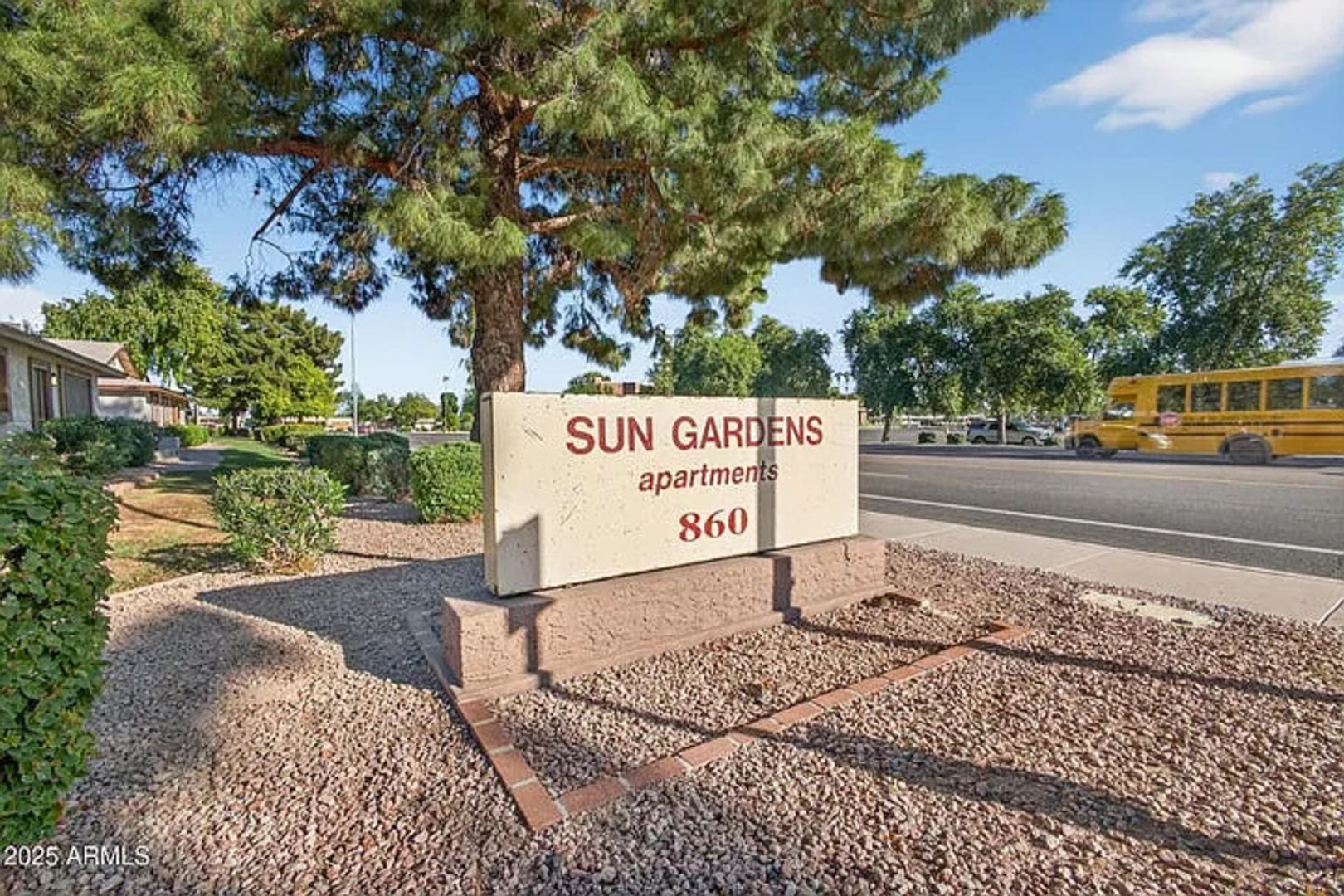 Mesa Condo: 860 E Brown Rd