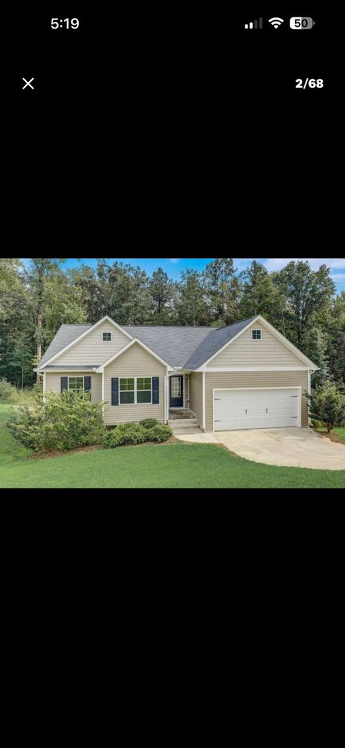 Gainesville House: 3401 Silver Ridge Dr