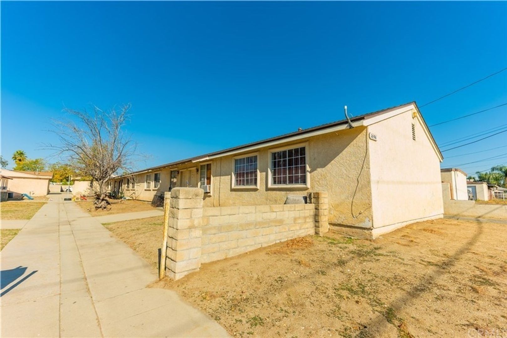 Fontana Condo: 16594 Orange Way