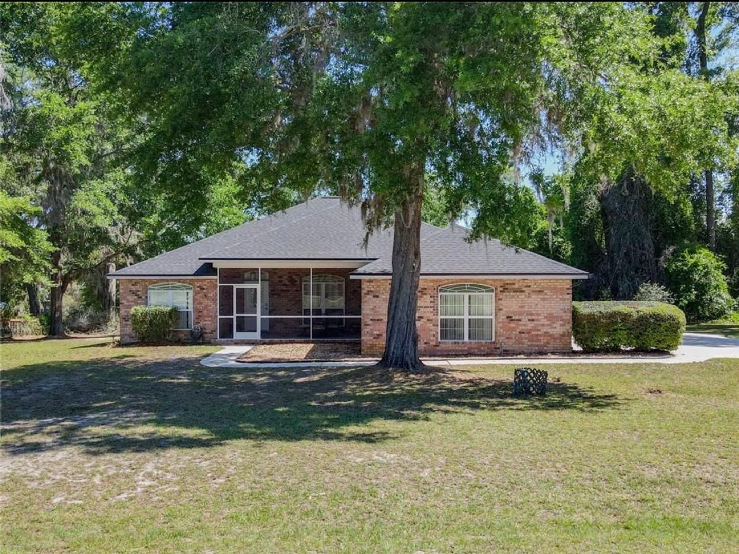 Lake City House: 720 Nw Zack Dr