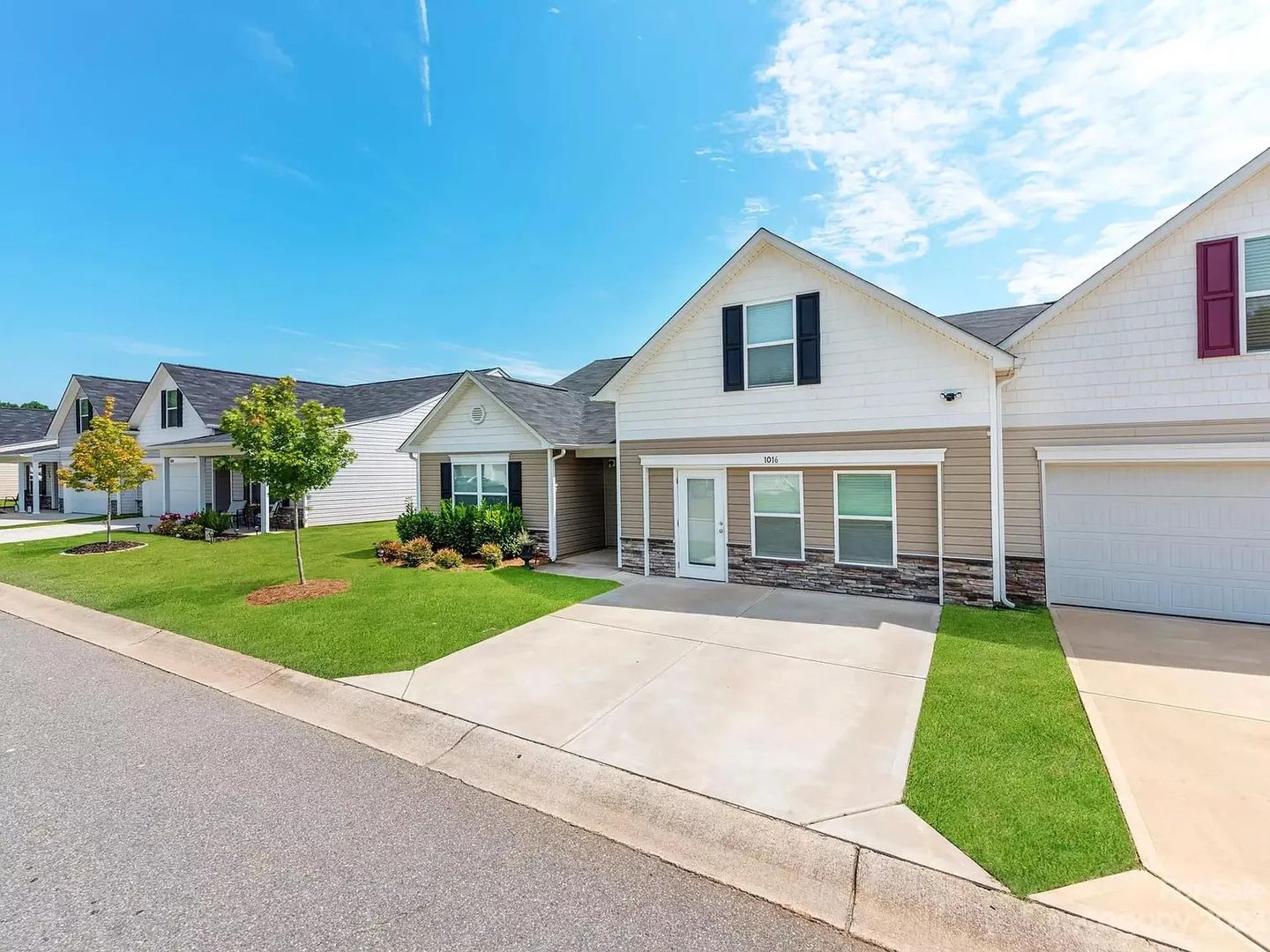 Spacious 4BR Townhome in Salisbury