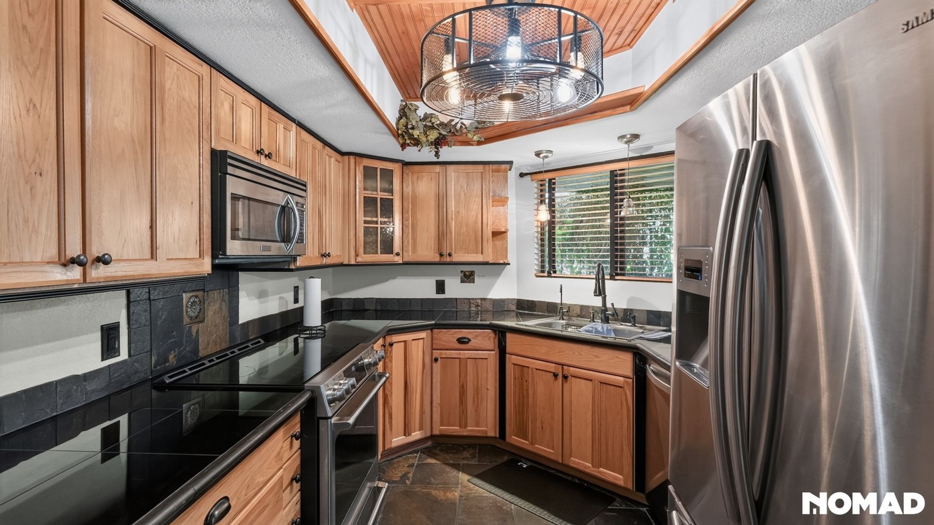 Glendale House: 9237 N 47th Dr