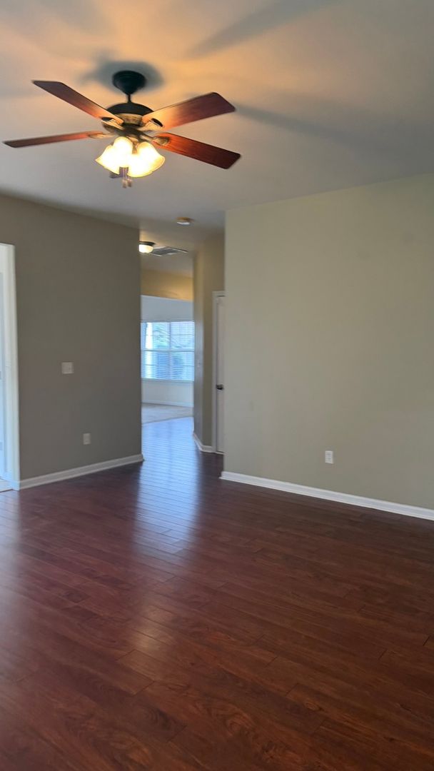 Greer House: 505 Chartwell Dr