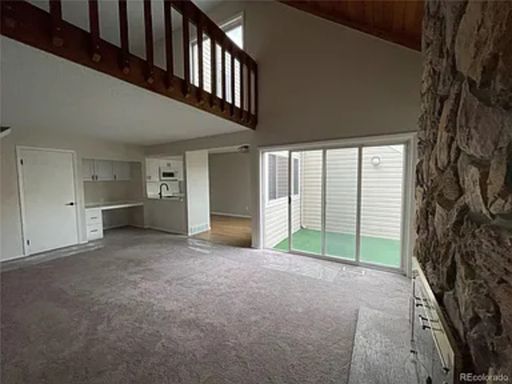 Charming 1BR Condo in Aurora – photo 1