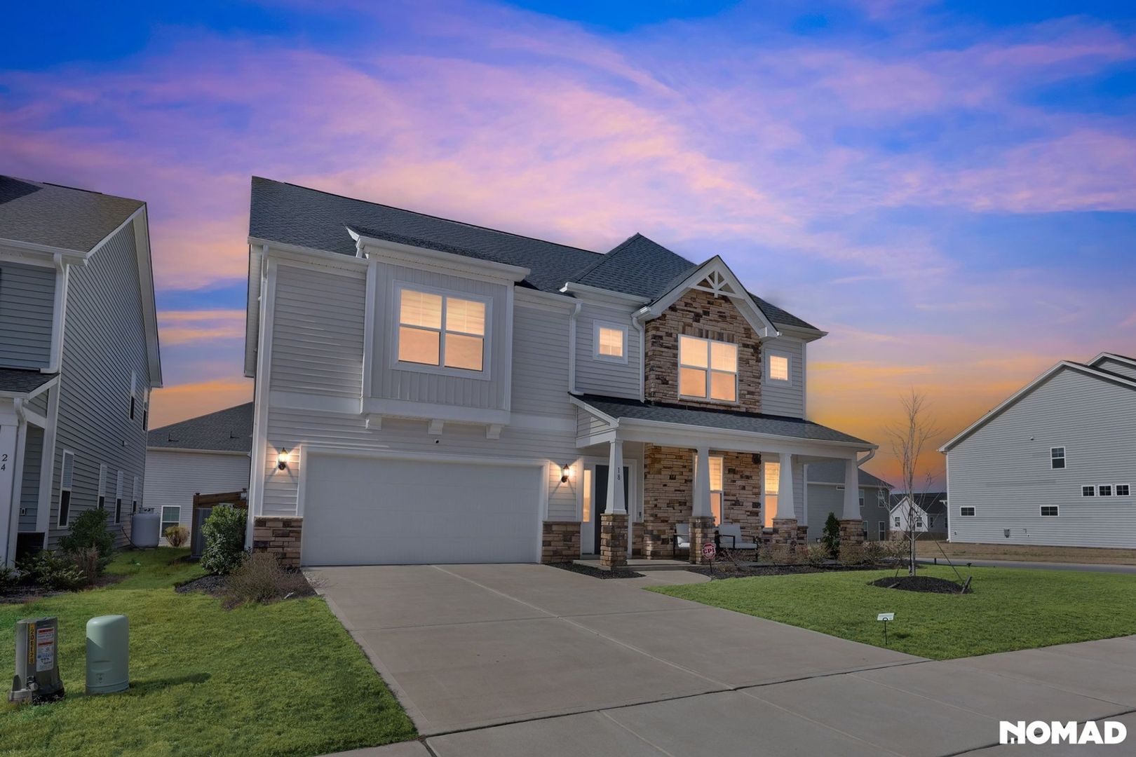 Garner House: 18 S Maple Walk Dr