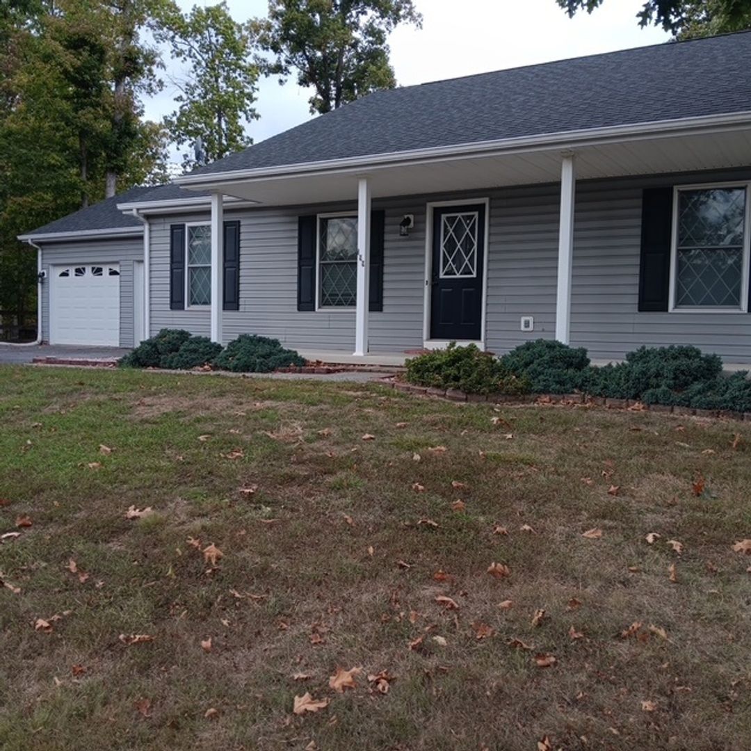 Inwood House: 199 Basin Dr