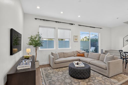 Charming 3BR House in Phoenix – photo 1