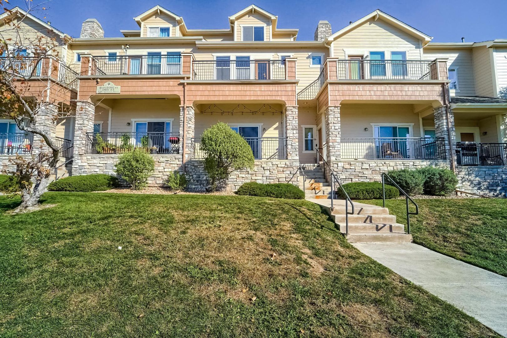 Henderson House: 11250 Florence Street