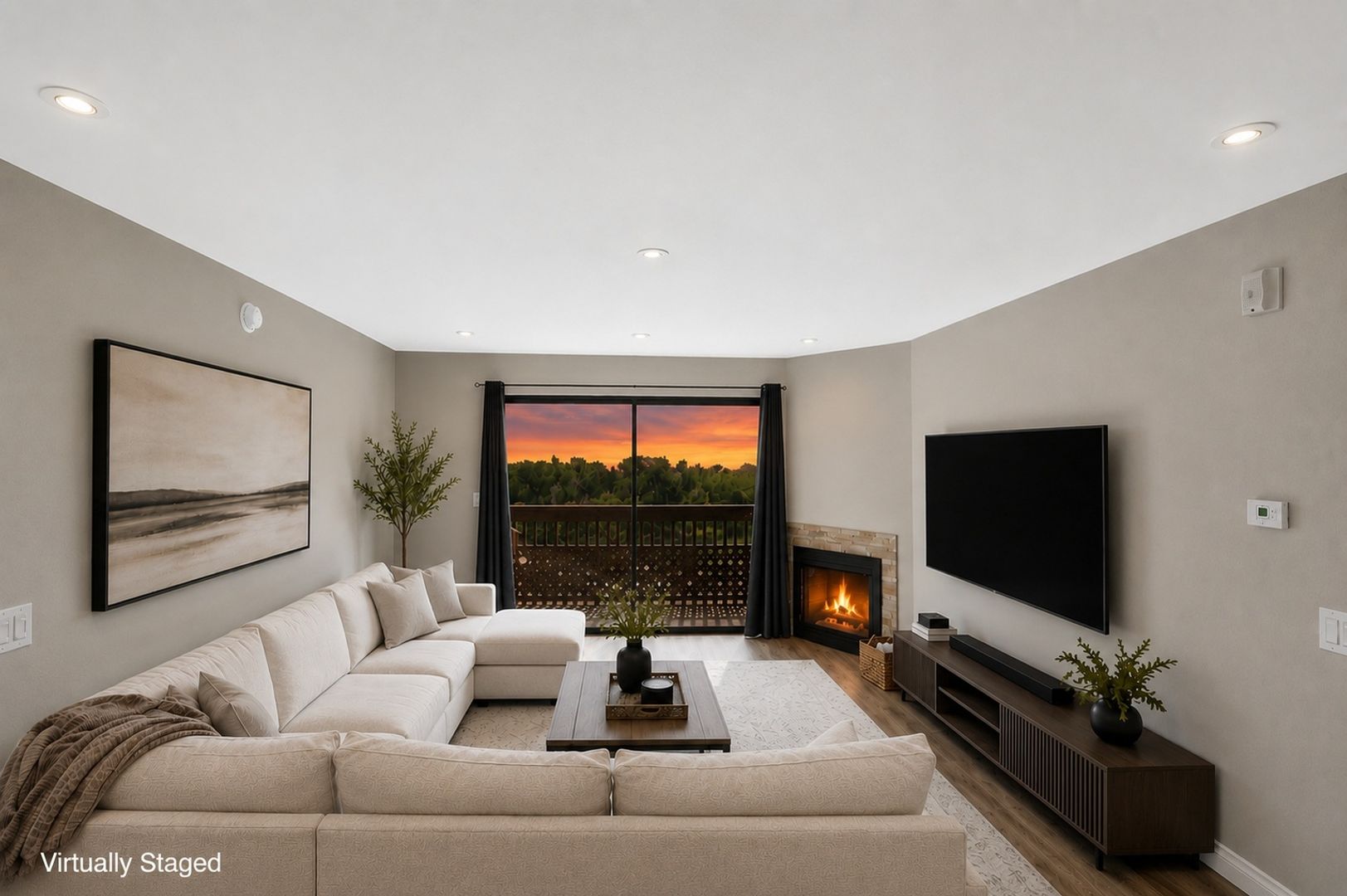 Woodland Hills Condo: 22100 Burbank Blvd