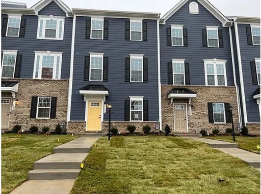 Charming 3BR Townhome in Ashland