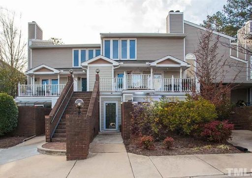Charming 2BR Condo in Raleigh – photo 1