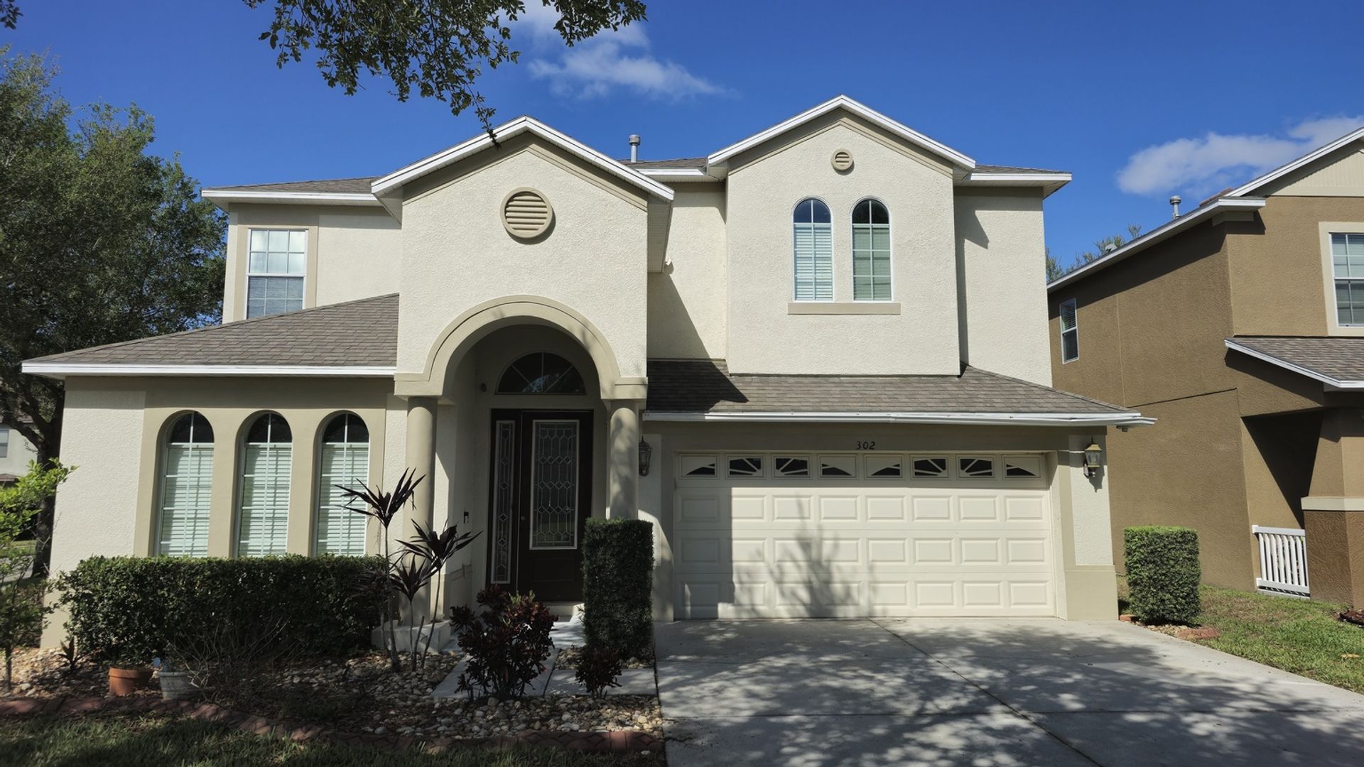 Valrico House: 302 Taxter Run Ln