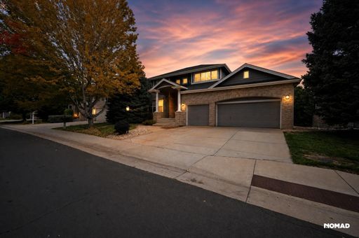 Spacious 5BR House in Aurora – photo 1
