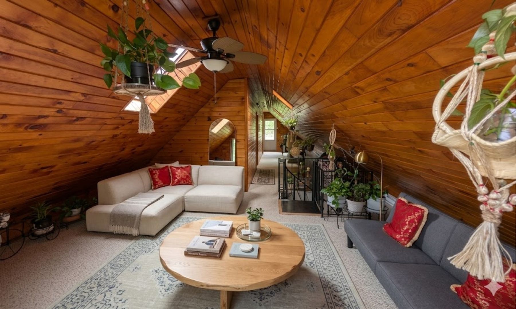 Albany Townhome: 166 Morton Ave