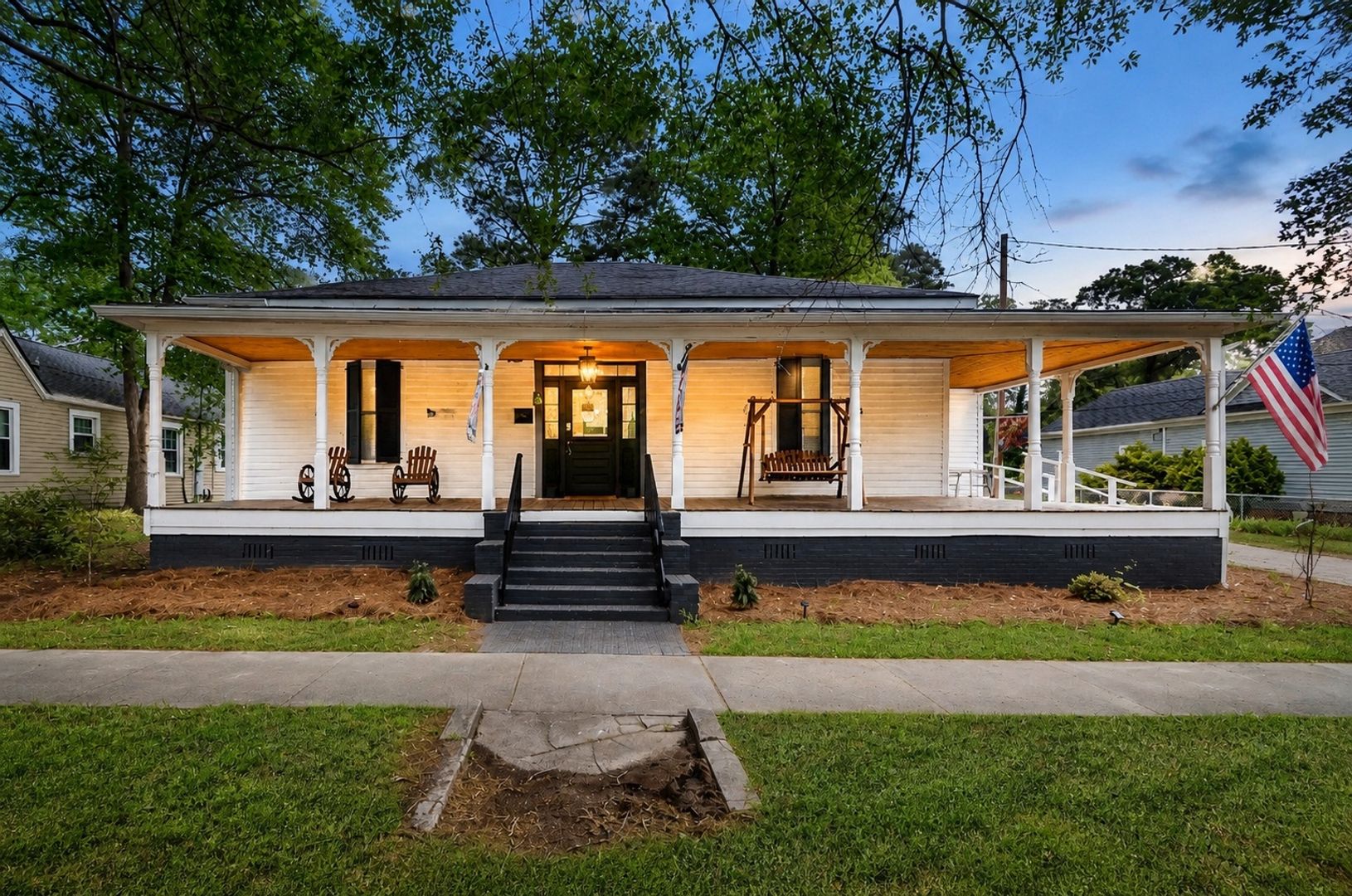 Cheraw House: 226 Huger St