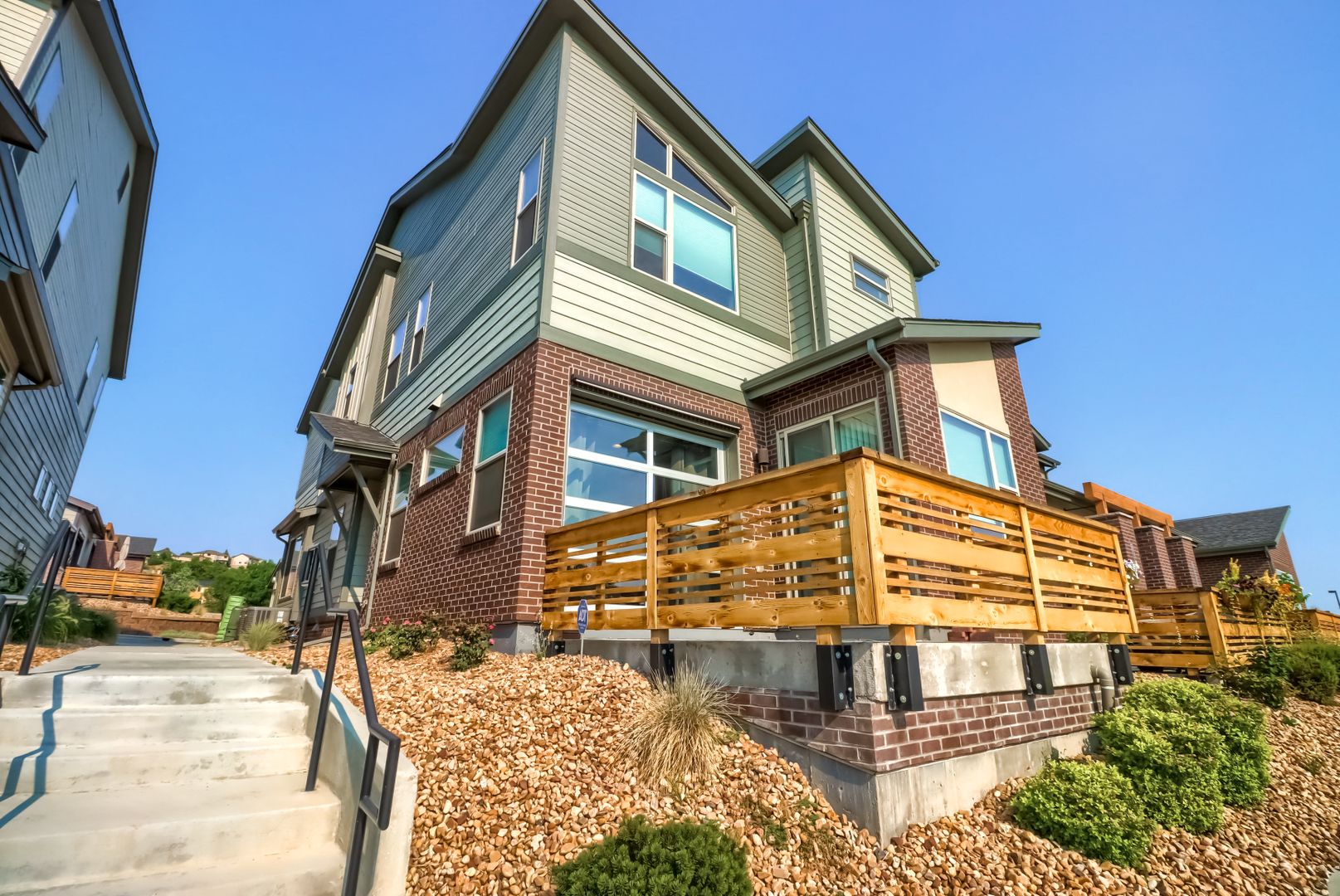 Lakewood House: 12243 West Alameda Drive