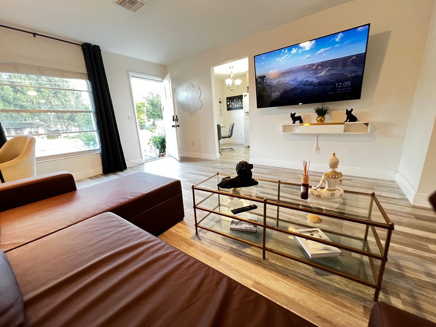 Orlando House: 3501 E Grant Ave