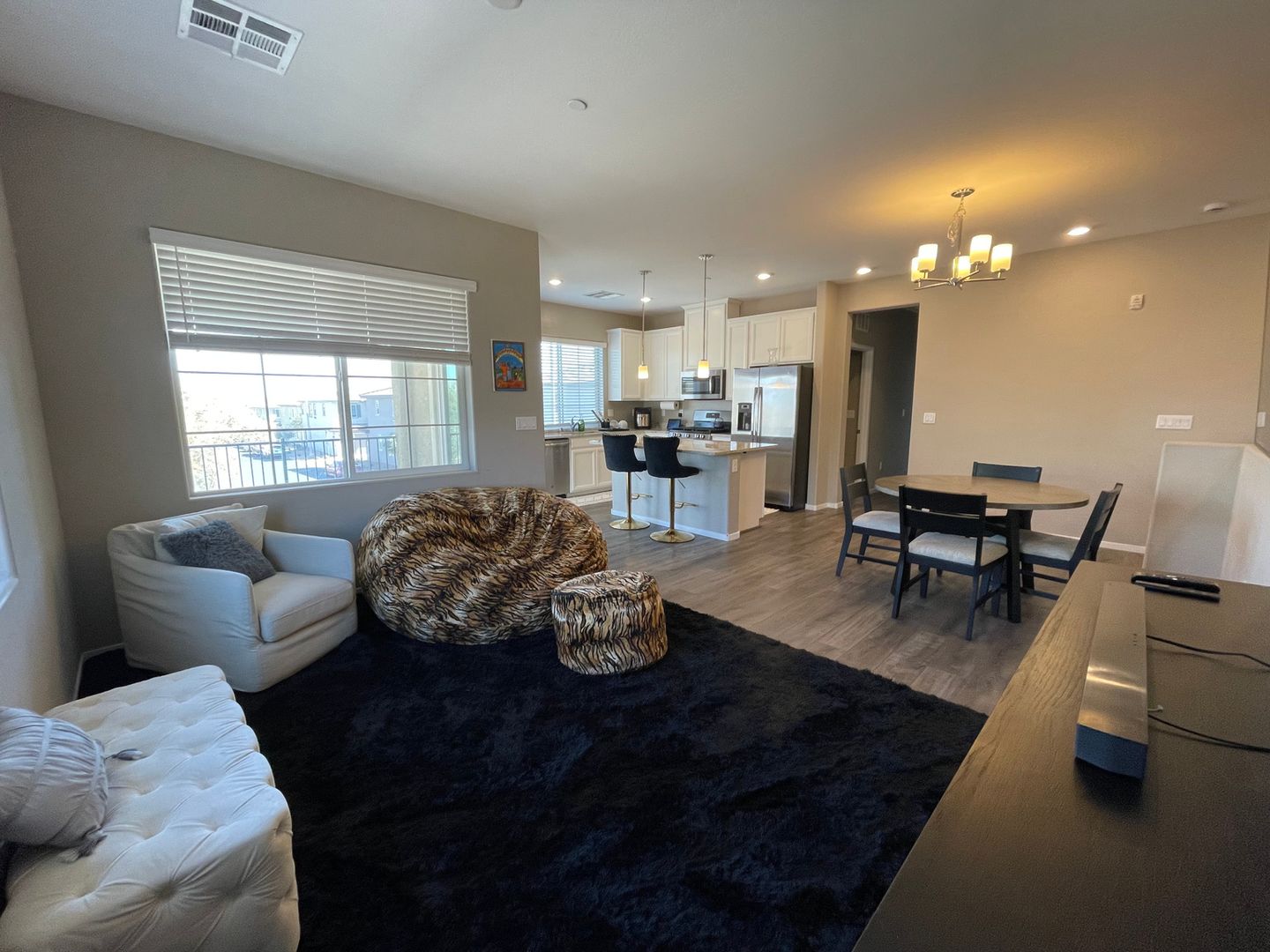 Las Vegas Townhome: 8591 Insignia Ave