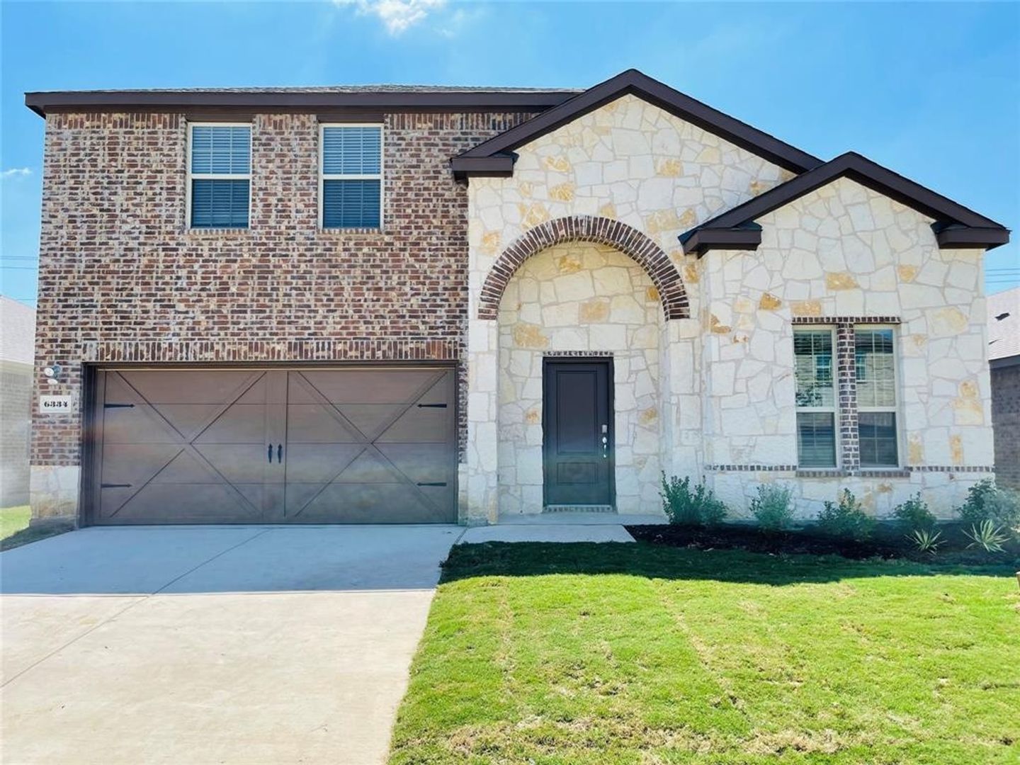 Aubrey House: 6334 Yorkdale St