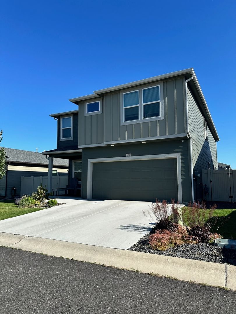 Spokane House: 5908 W Morgantown Ln
