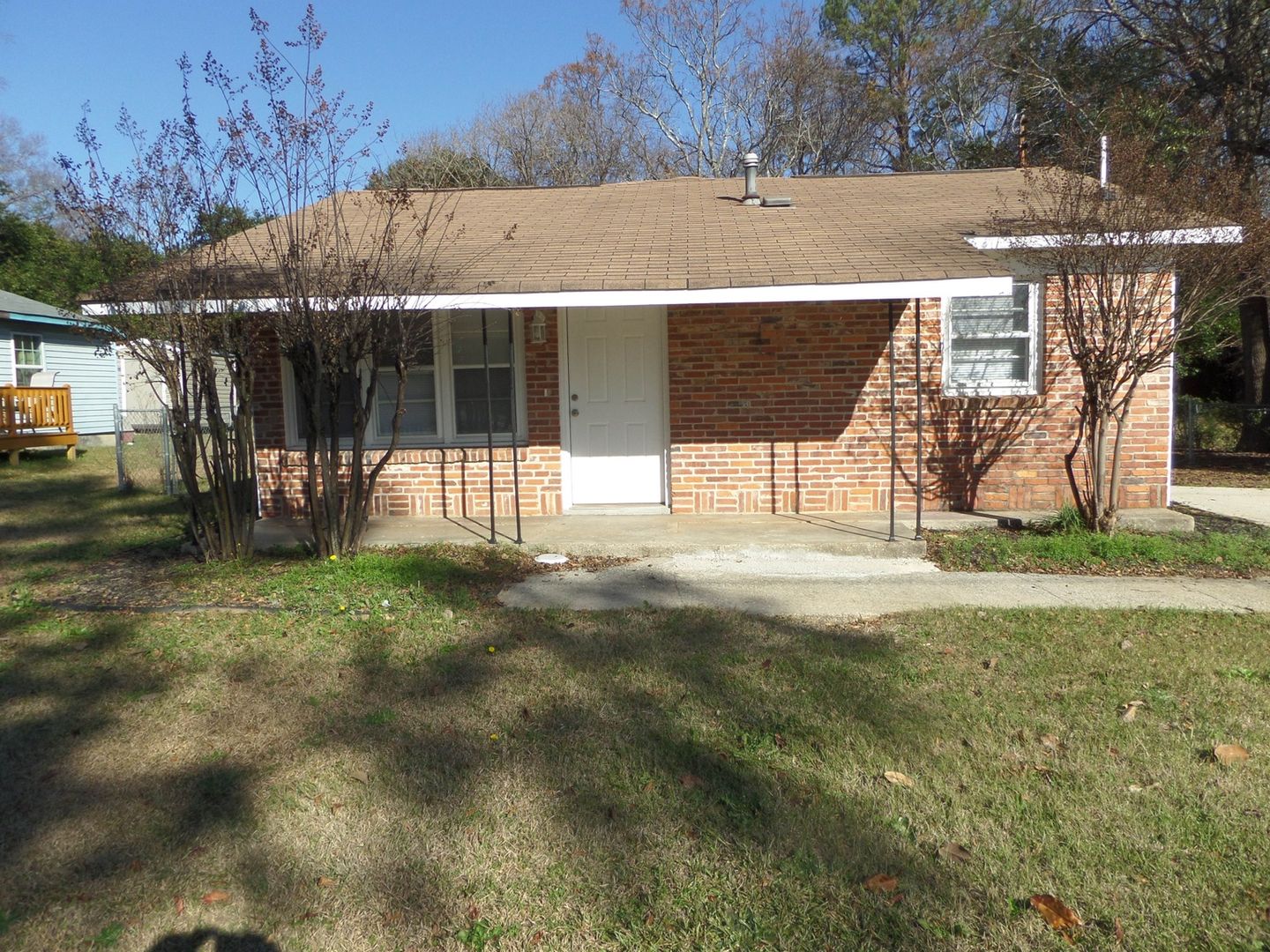 Warner Robins House: 206 Sunstede Rd