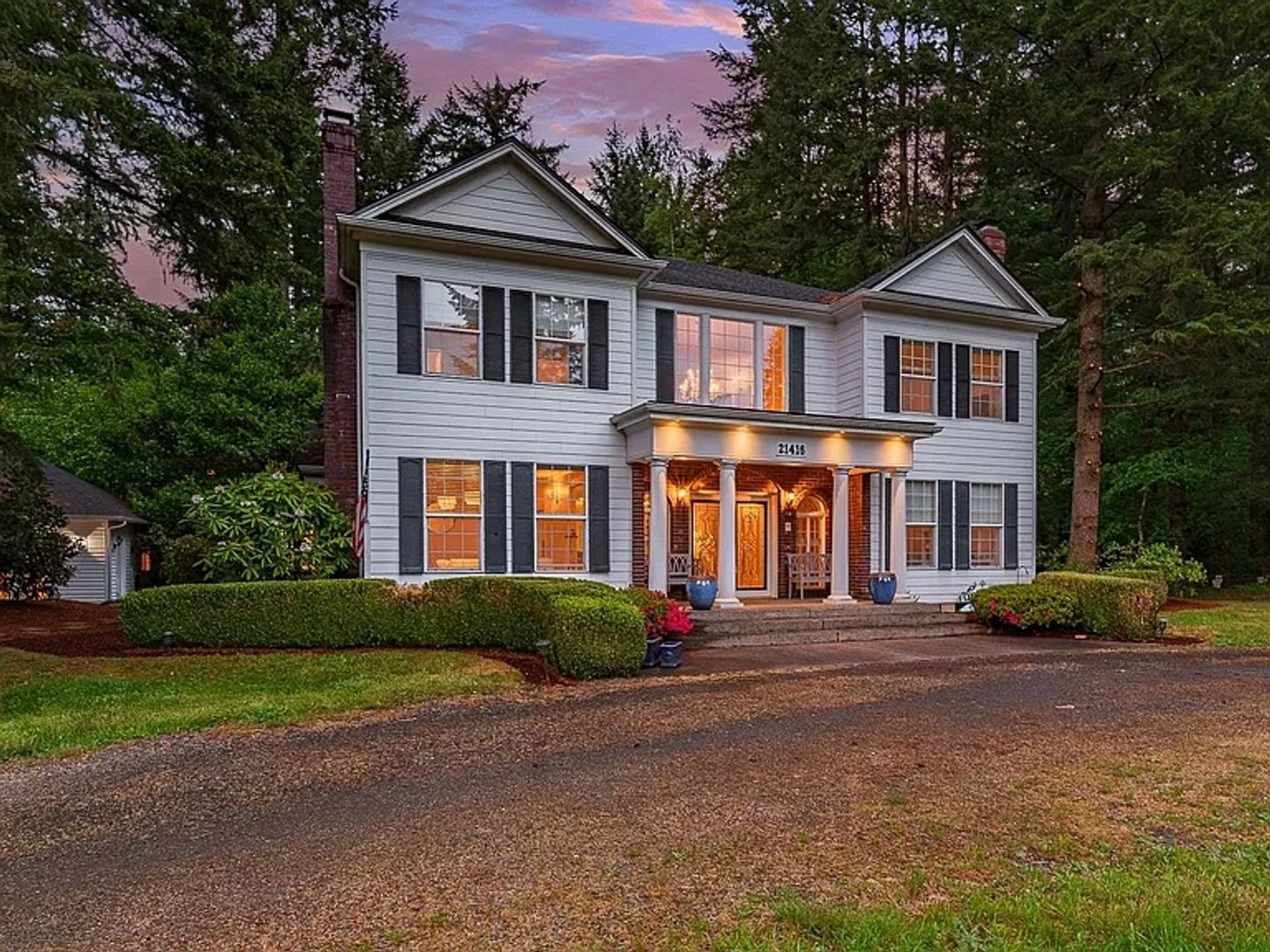 Vancouver House: 21416 Ne 63rd St