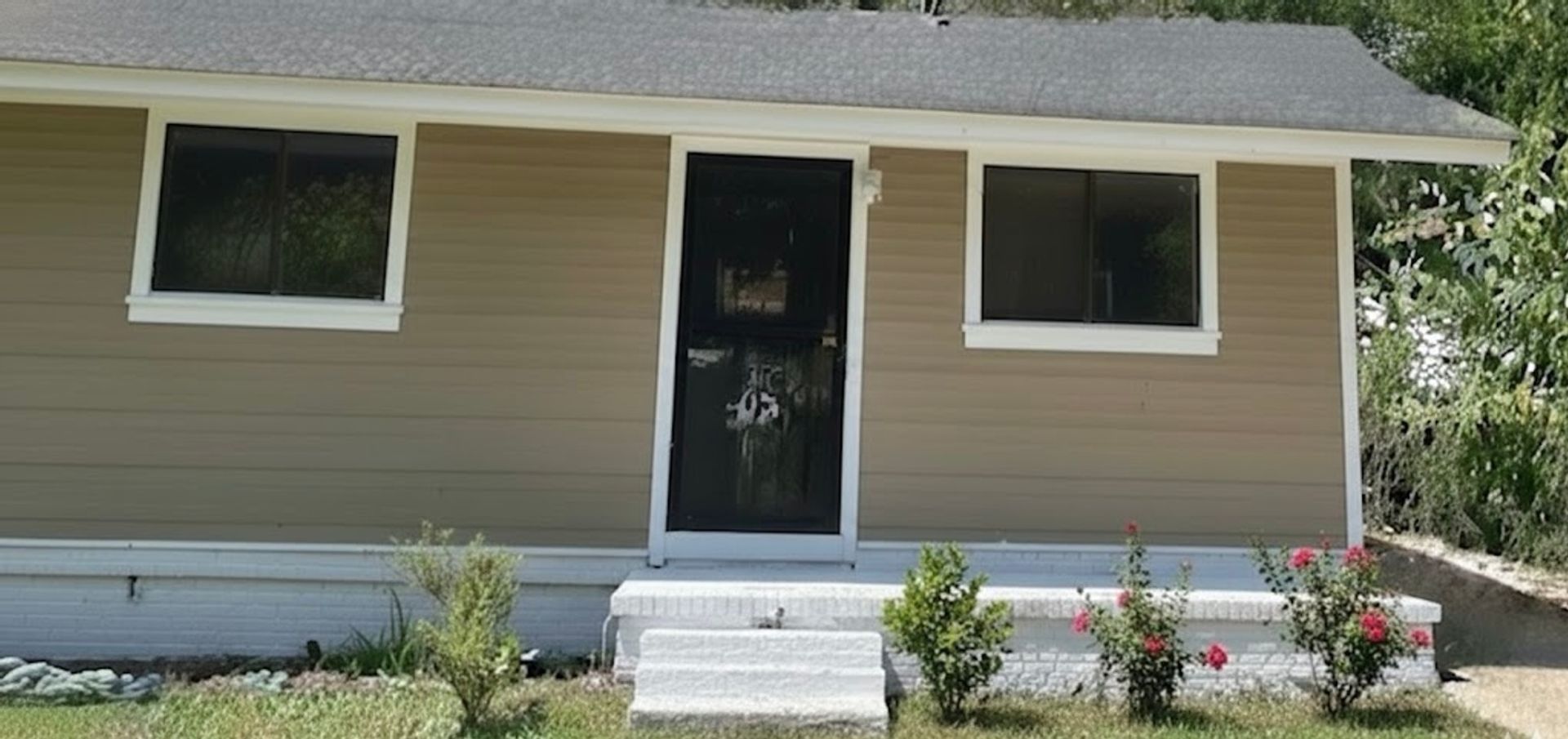 Jackson House: 1004 Lanier Ave