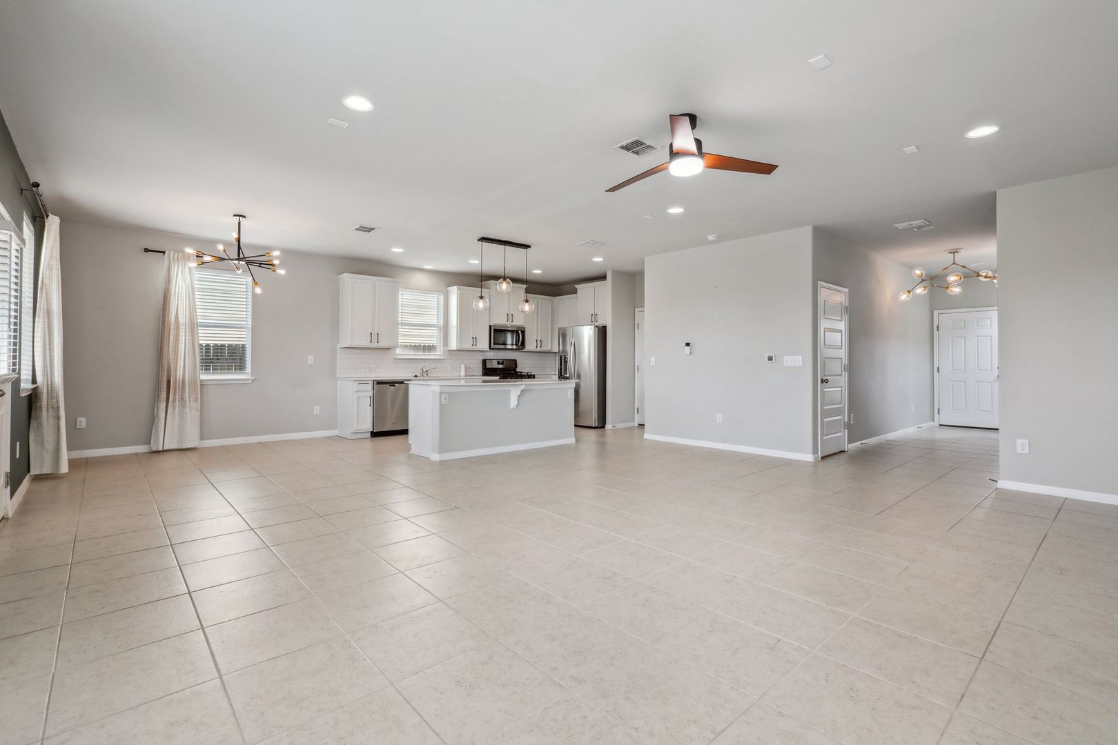 Austin House: 10210 Ansel Dr