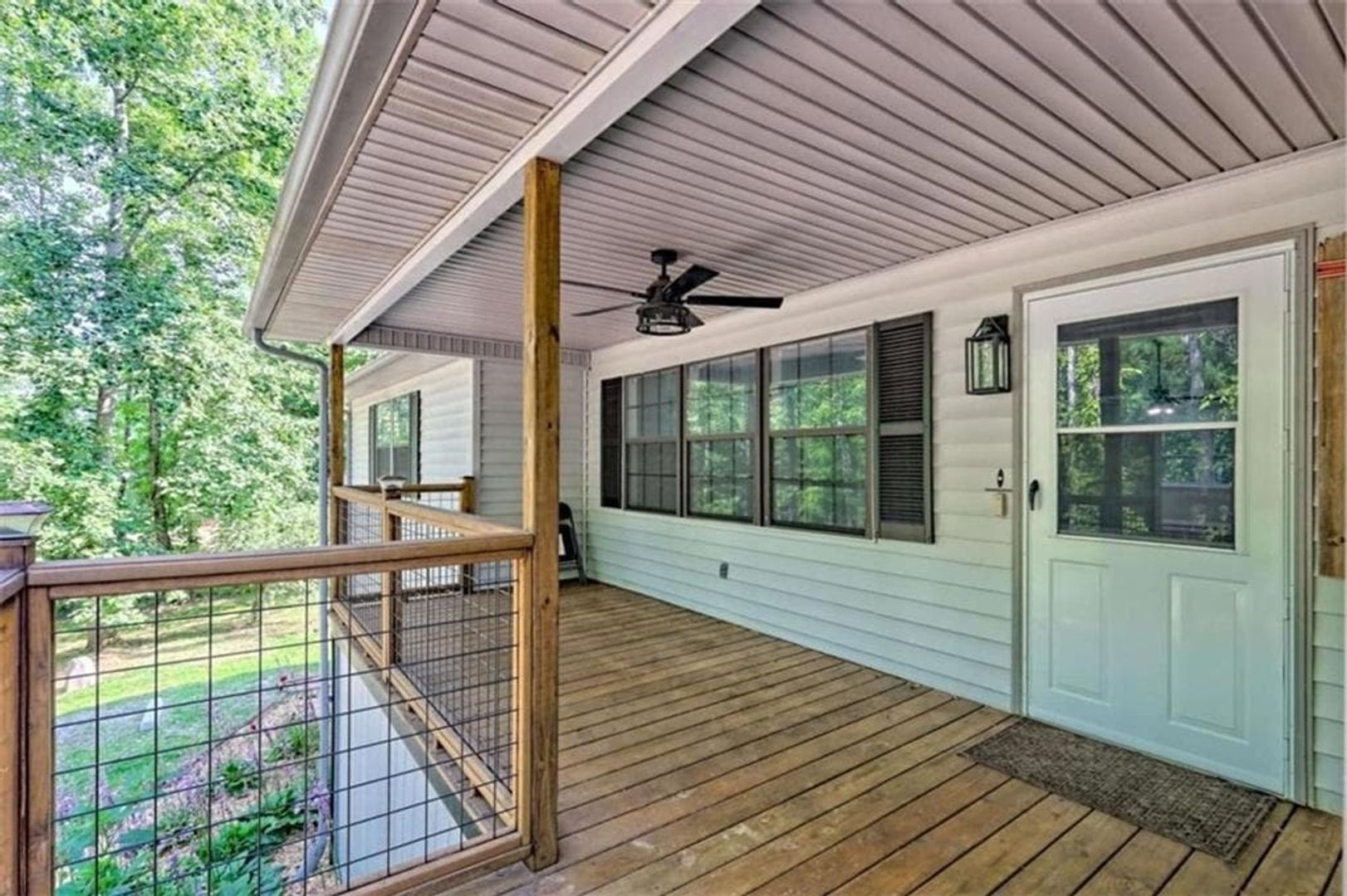 Blairsville House: 28 Coon Tail Rd
