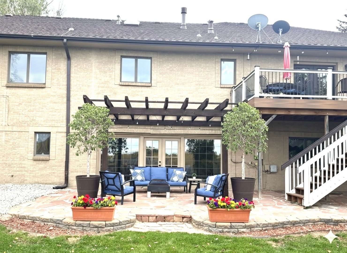 Littleton House: 7522 S Mt Zirkel