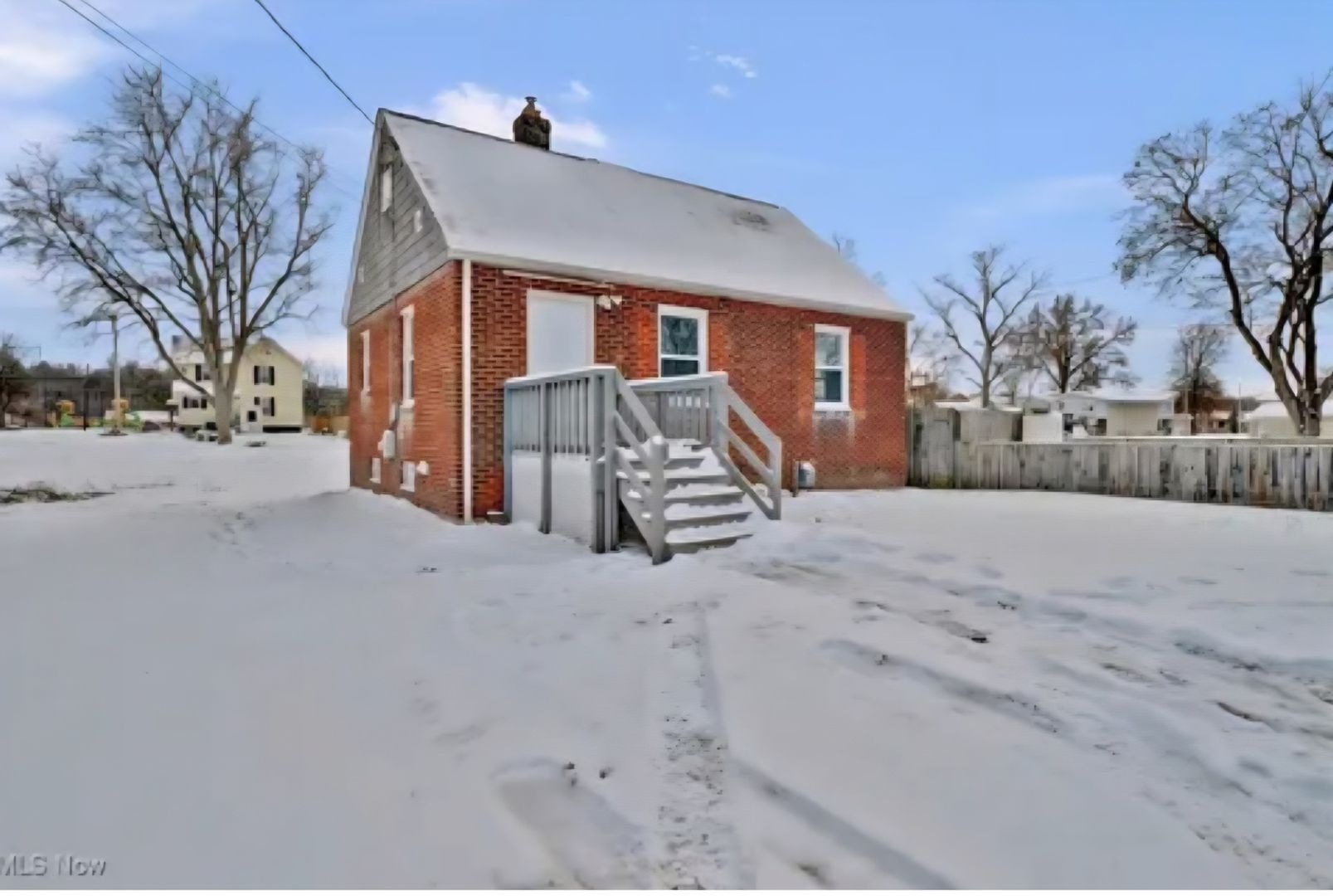 Canton House: 1504 14th St Se